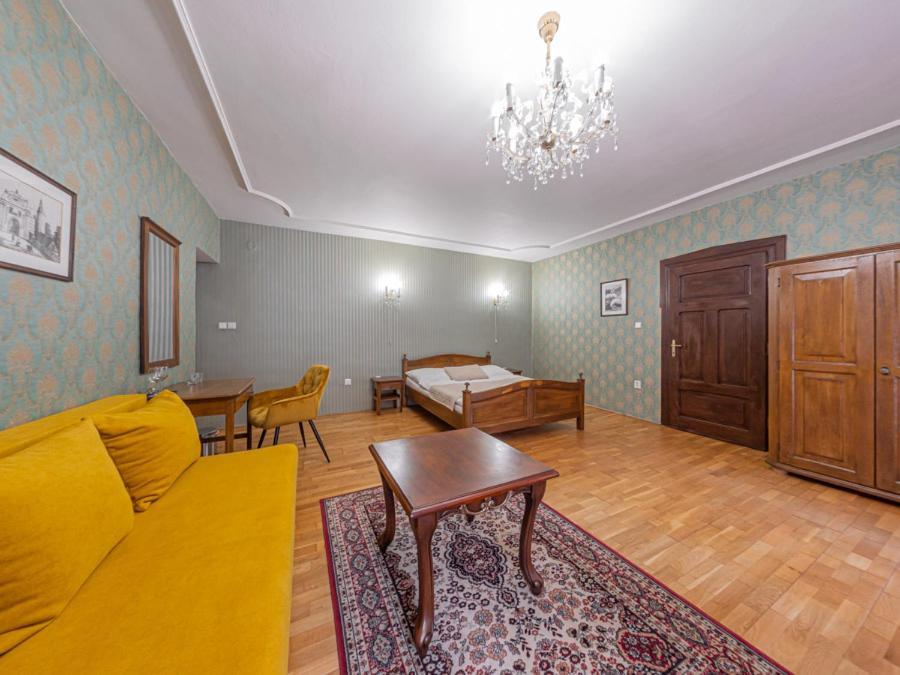 Hotel Salamander - Garni Банска-Штьявница Экстерьер фото