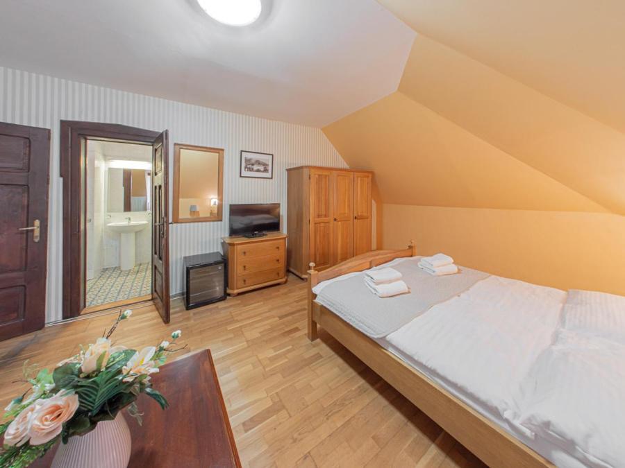 Hotel Salamander - Garni Банска-Штьявница Экстерьер фото
