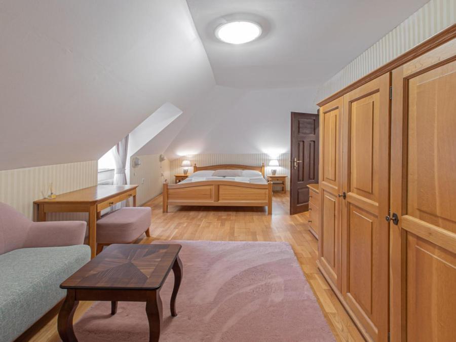 Hotel Salamander - Garni Банска-Штьявница Экстерьер фото